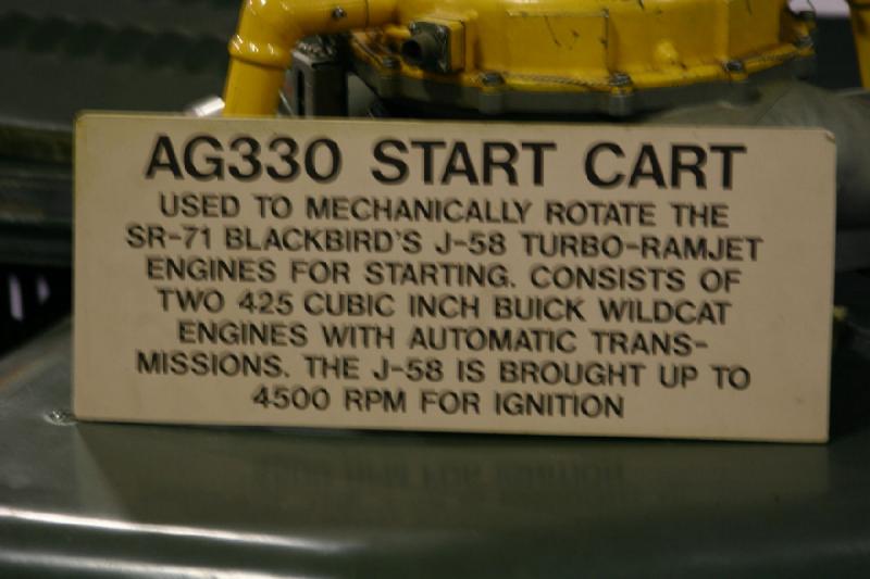 2007-04-08 14:00:28 ** Air Force, Hill AFB, Utah ** Beschreibung des Startwagens AG-330 für die J58 Turbinen.