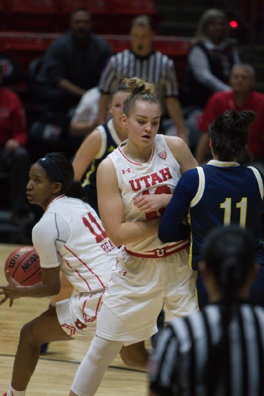 2016-12-21 15:10:32 ** Basketball, Damenbasketball, Erika Bean, Megan Jacobs, Northern Arizona, Utah Utes ** 