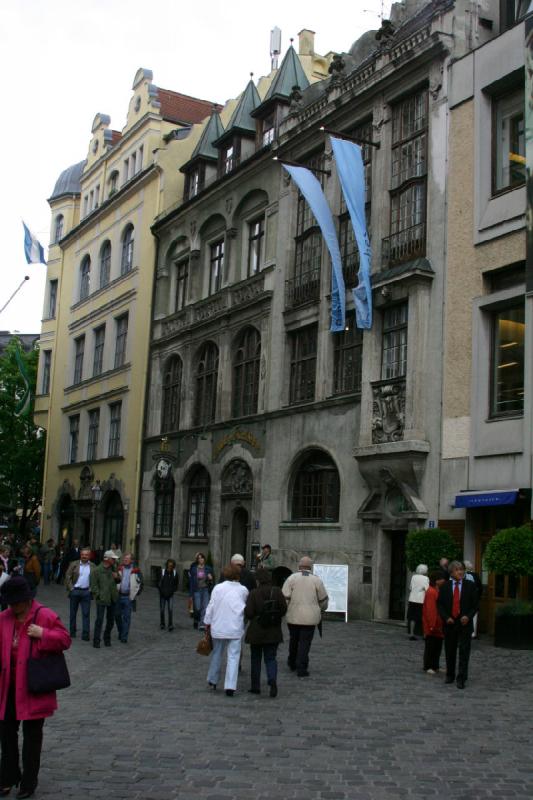 2008-05-19 14:05:06 ** Deutschland, München ** Gebäude in der Münchener Innenstadt.