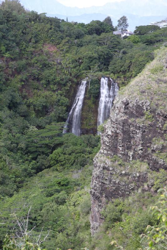 2011-11-25 10:47:07 ** Hawaiʻi, Kauaʻi ** 'Opaeka'a Wasserfall am Wailua Fluß.