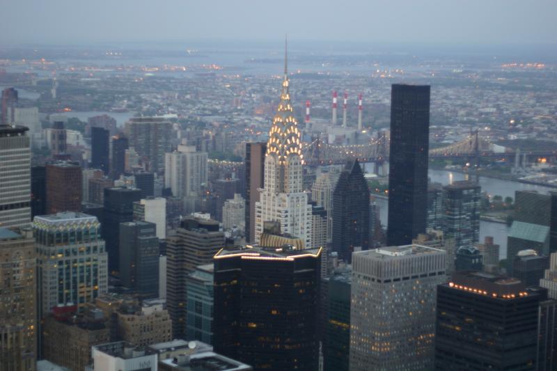 2006-05-06 20:01:42 ** New York ** Das 'Chrysler Building' mit Beleuchtung.