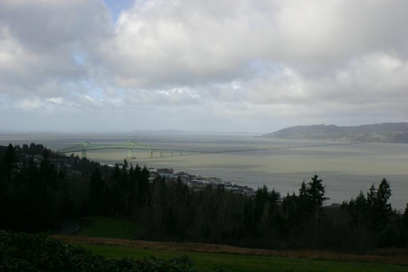 2006-01-28 14:10:20 ** Astoria, Oregon ** Die Brücke spannt über 6,5 Kilometer des Columbia Flußes.