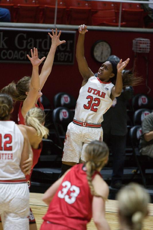 2015-11-13 18:28:24 ** Basketball, Emily Potter, South Dakota, Tanaeya Boclair, Utah Utes, Women's Basketball ** 