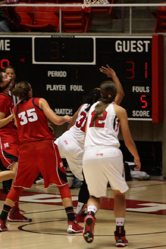 2013-11-15 18:04:47 ** Basketball, Ciera Dunbar, Damenbasketball, Emily Potter, Nebraska, Utah Utes ** 