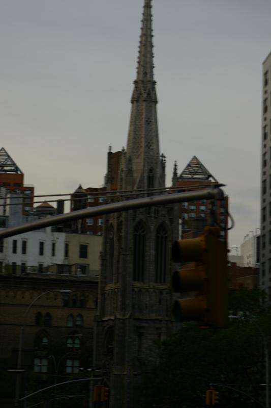 2006-05-07 19:21:36 ** New York ** Kirche in Manhattan.