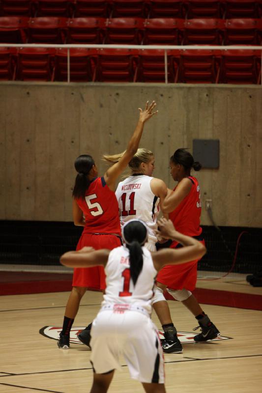 2011-11-05 17:01:25 ** Basketball, Dixie State, Janita Badon, Taryn Wicijowski, Utah Utes, Women's Basketball ** 