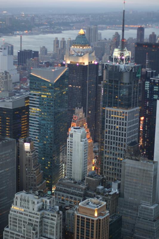 2006-05-06 20:04:40 ** New York ** Blick Richtung 'Times Square'.