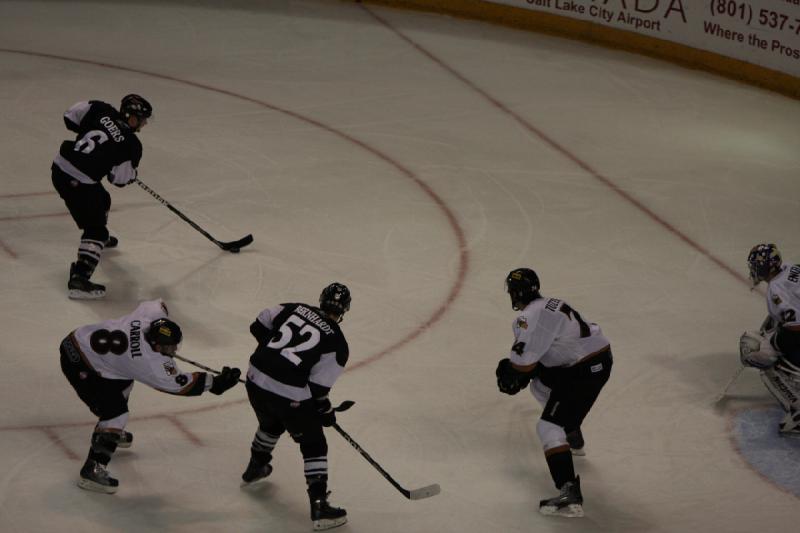 2010-12-15 20:10:57 ** Hockey, Utah Grizzlies ** 2010-12-15 20:10:57 ** Hockey, Utah Grizzlies **