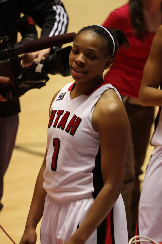 2011-02-19 18:57:58 ** Basketball, Damenbasketball, Iwalani Rodrigues, Janita Badon, New Mexico Lobos, Utah Utes ** 