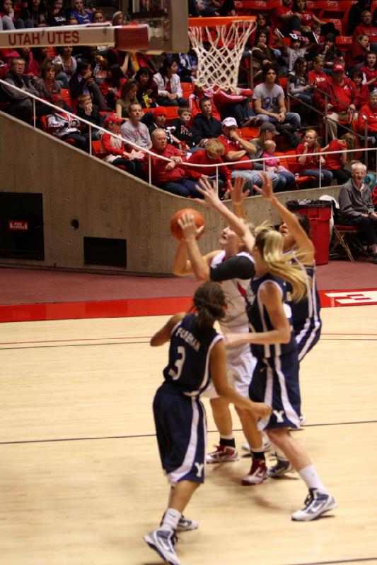 2010-01-30 15:58:36 ** Basketball, BYU, Damenbasketball, Taryn Wicijowski, Utah Utes ** 