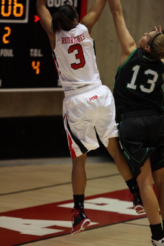 2012-12-29 15:55:15 ** Basketball, Damenbasketball, Iwalani Rodrigues, North Dakota, Utah Utes ** 