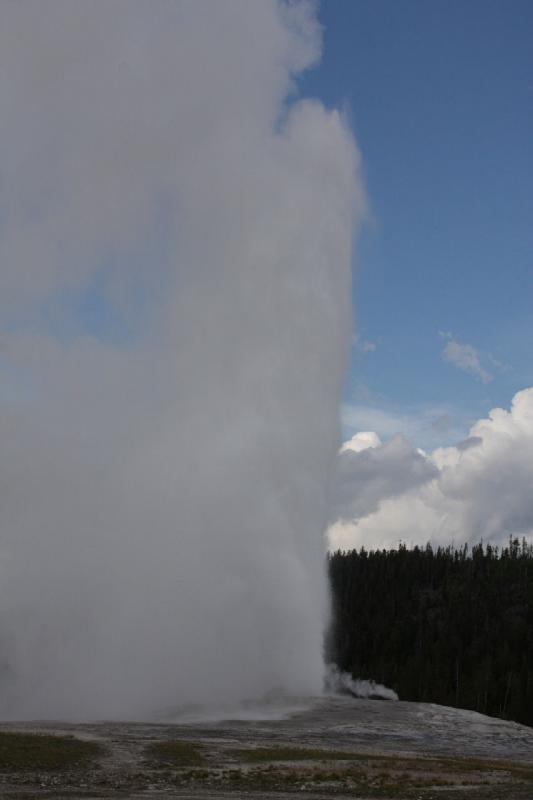 2009-08-03 15:57:18 ** Yellowstone National Park ** 