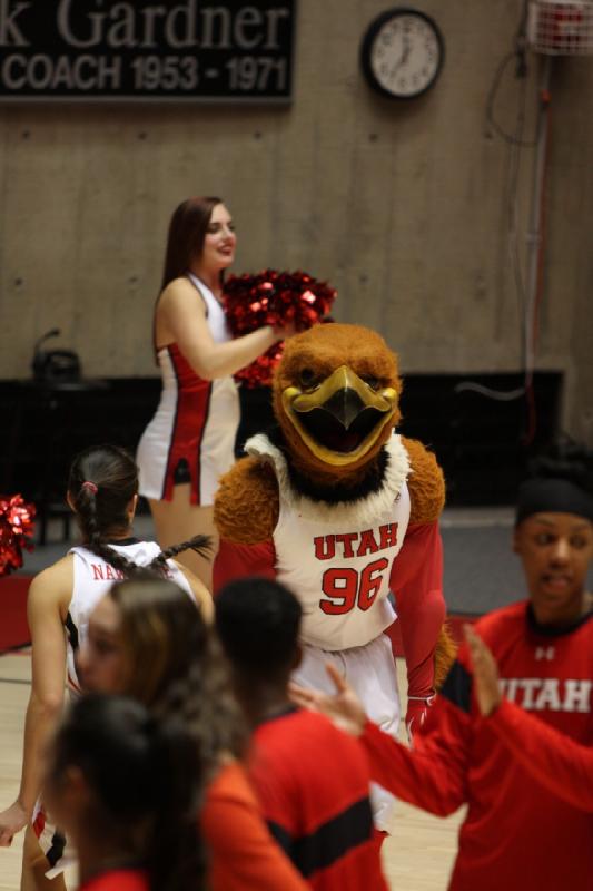 2013-12-30 18:57:55 ** Basketball, Damenbasketball, Malia Nawahine, Swoop, UC Santa Barbara, Utah Utes ** 