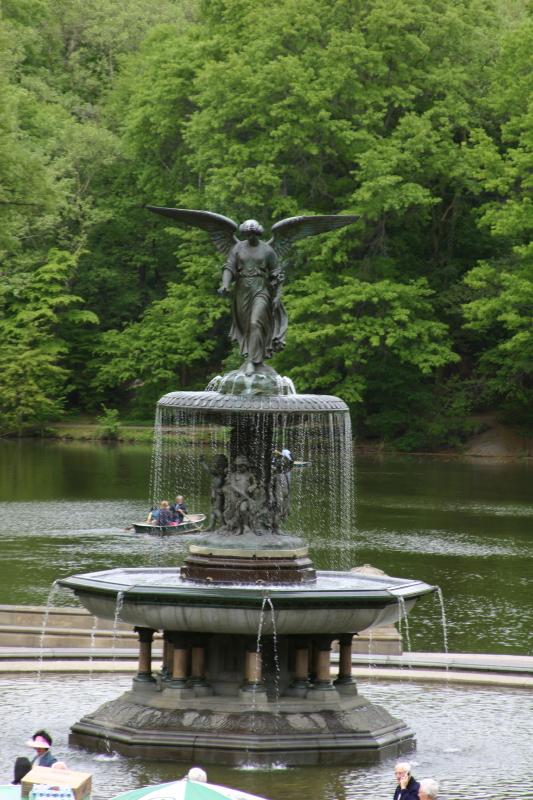 2006-05-08 14:03:28 ** New York ** Springbrunnen im 'Central Park'.