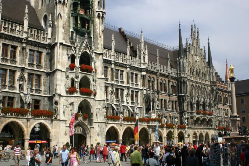 2005-08-18 14:32:37 ** Deutschland, München ** Münchener Rathaus.