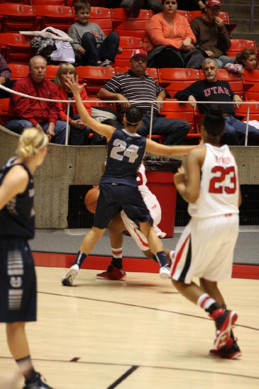 2012-11-27 20:33:23 ** Ariel Reynolds, Awa Kalmström, Basketball, Utah State, Utah Utes, Women's Basketball ** 