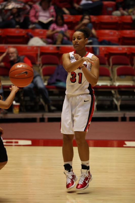 2010-12-20 20:32:32 ** Basketball, Ciera Dunbar, Damenbasketball, Southern Oregon, Utah Utes ** 