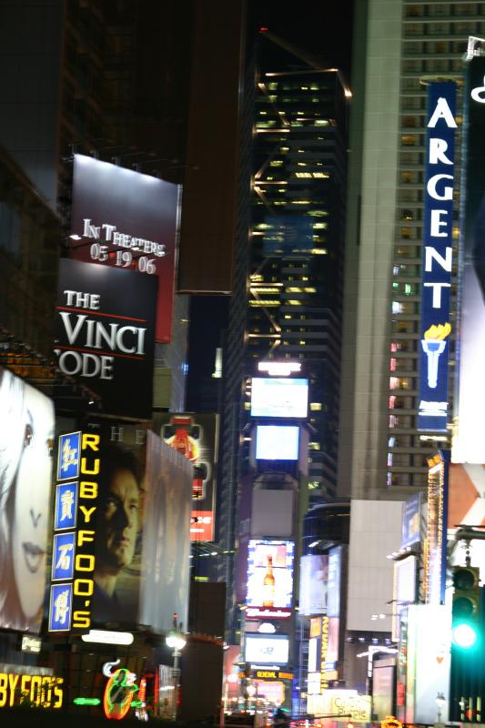 2006-05-07 20:53:34 ** New York ** Reklame am Times Square.