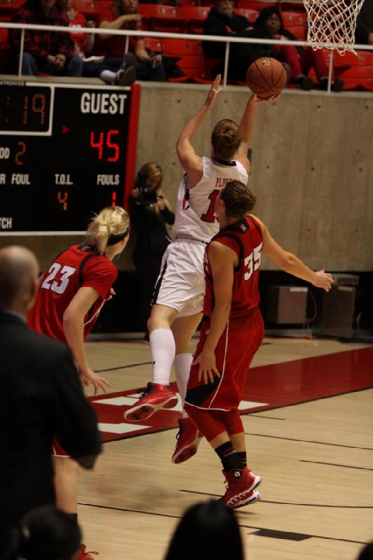 2013-11-15 18:35:18 ** Anthony Levrets, Basketball, Damenbasketball, Michelle Plouffe, Nebraska, Utah Utes ** 