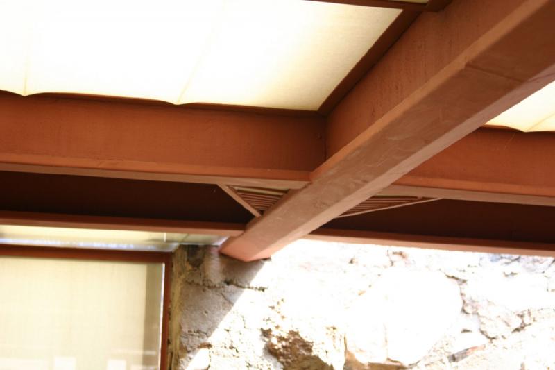 2007-04-14 14:50:08 ** Phoenix, Taliesin West ** Gutters on the inside of the living room. 2007-04-14 14:50:08 ** Phoenix, Taliesin West ** Gutters on the inside of the living room.
