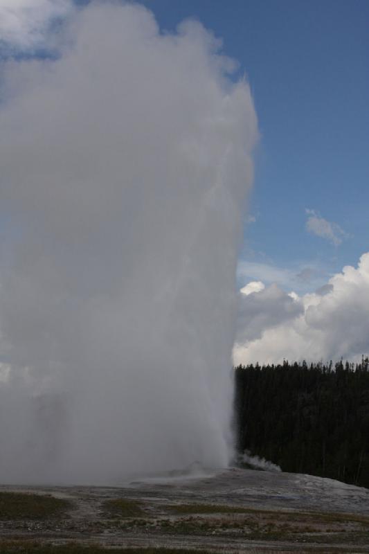 2009-08-03 15:57:11 ** Yellowstone National Park ** 