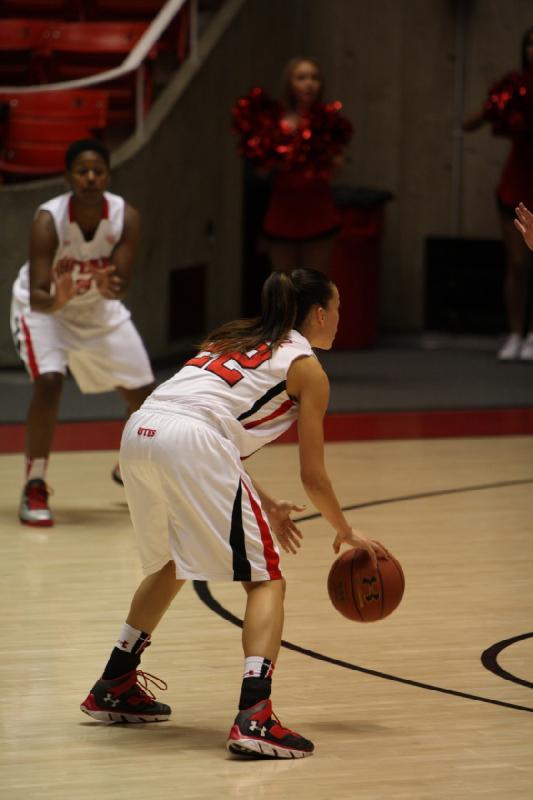 2013-12-11 19:08:23 ** Basketball, Cheyenne Wilson, Damenbasketball, Danielle Rodriguez, Utah Utes, Utah Valley University ** 