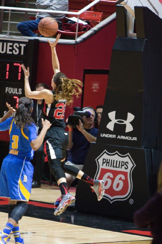 2015-01-09 18:31:17 ** Basketball, Damenbasketball, Danielle Rodriguez, UCLA, Utah Utes ** 