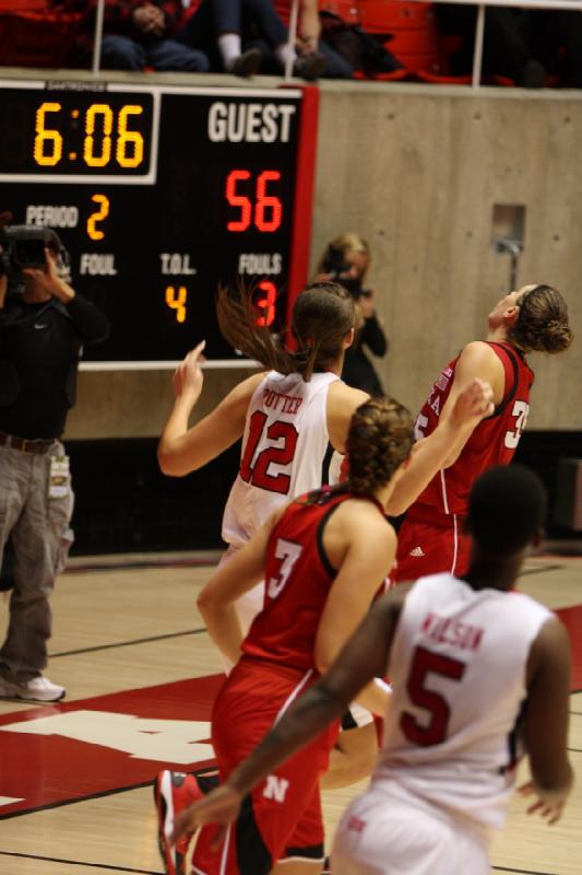 2013-11-15 19:01:27 ** Basketball, Cheyenne Wilson, Damenbasketball, Emily Potter, Nebraska, Utah Utes ** 