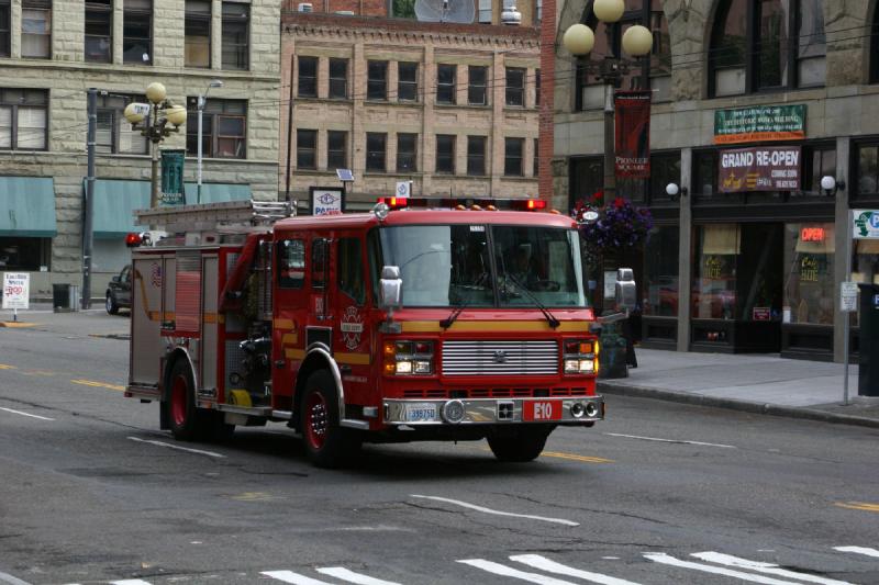 2007-09-03 10:07:18 ** Seattle ** Feuerlöschwagen.