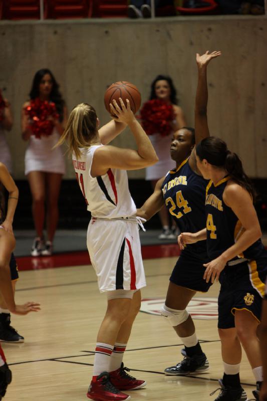 2012-12-20 19:18:22 ** Basketball, Taryn Wicijowski, UC Irvine, Utah Utes, Women's Basketball ** 