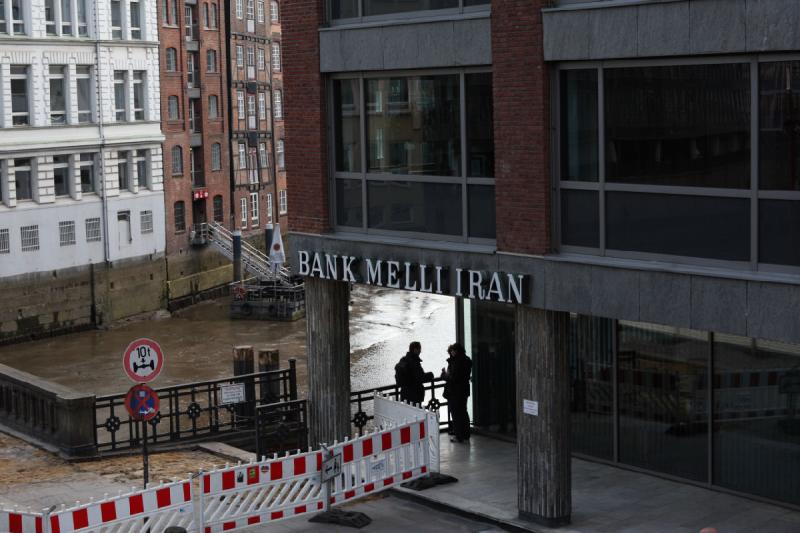 2010-04-06 16:55:30 ** Deutschland, Hamburg ** In Hamburg wurde 1965 die erste ausländische Filiale der Bank Melli Iran eröffnet.