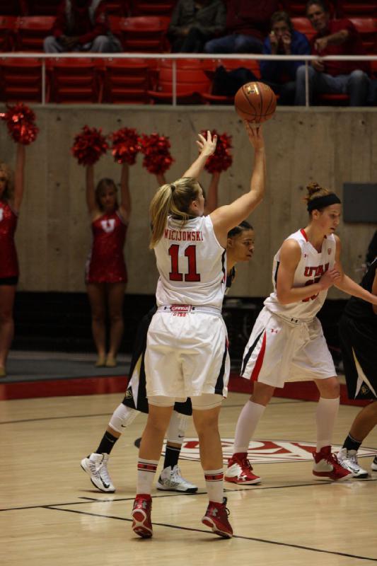 2013-01-13 15:18:13 ** Basketball, Colorado, Damenbasketball, Michelle Plouffe, Taryn Wicijowski, Utah Utes ** 