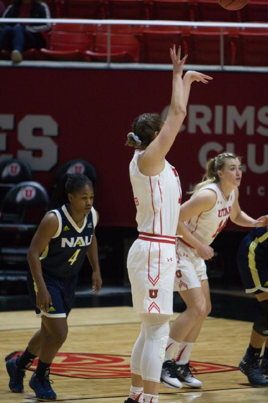 2016-12-21 14:02:58 ** Basketball, Damenbasketball, Emily Potter, Northern Arizona, Paige Crozon, Utah Utes ** 