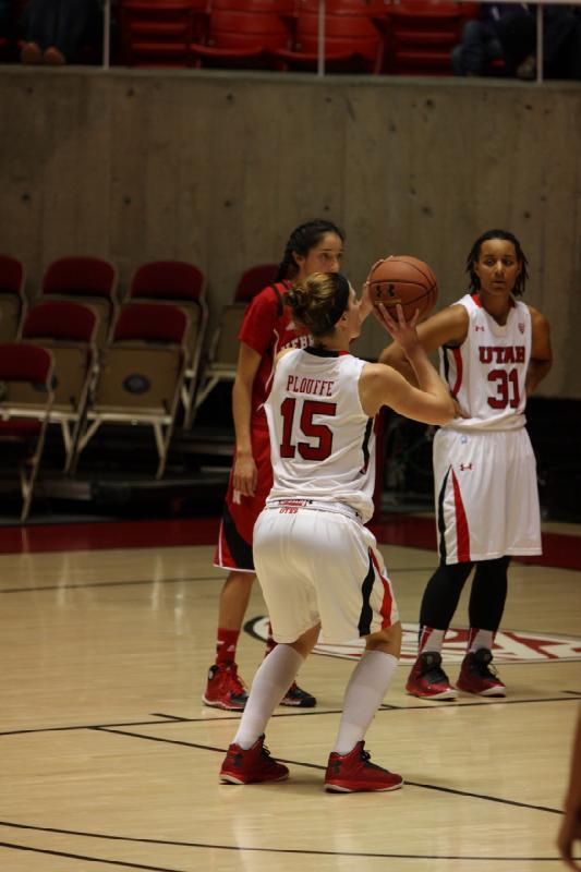 2013-11-15 18:02:11 ** Basketball, Ciera Dunbar, Damenbasketball, Michelle Plouffe, Nebraska, Utah Utes ** 