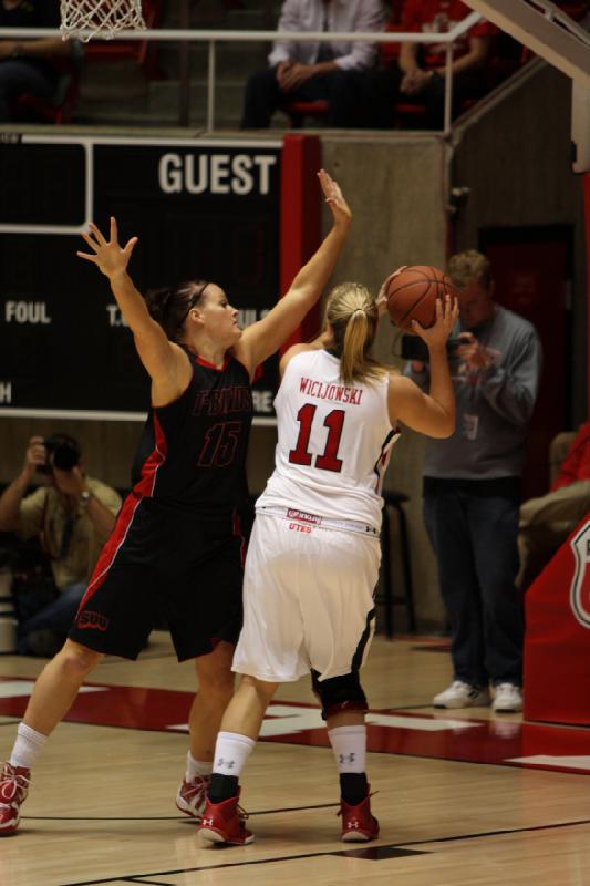 2011-11-13 15:59:49 ** Basketball, Southern Utah, Taryn Wicijowski, Utah Utes, Women's Basketball ** 