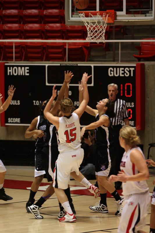 2011-12-01 19:07:22 ** Basketball, Damenbasketball, Michelle Plouffe, Rachel Messer, Utah Utes, Weber State ** 