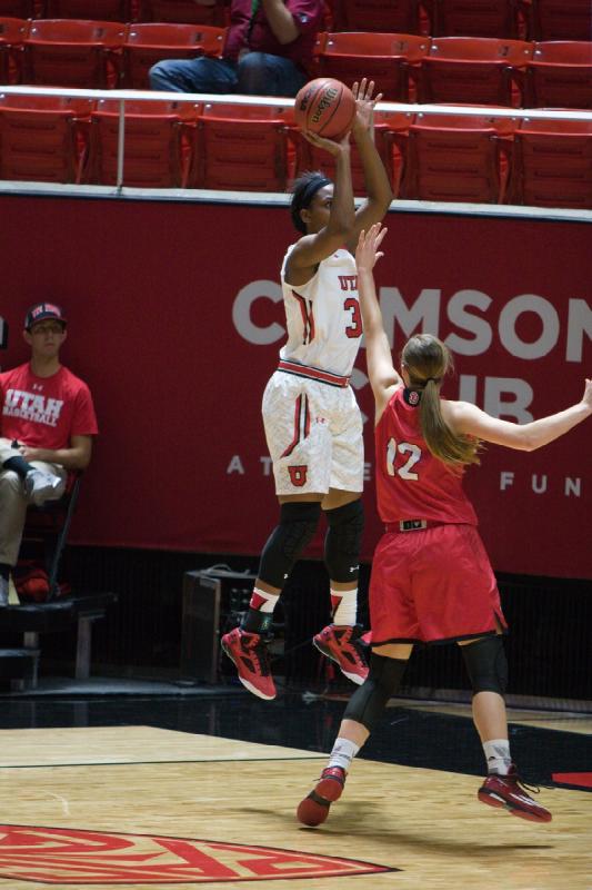 2015-11-13 18:07:53 ** Basketball, Damenbasketball, South Dakota, Tanaeya Boclair, Utah Utes ** 