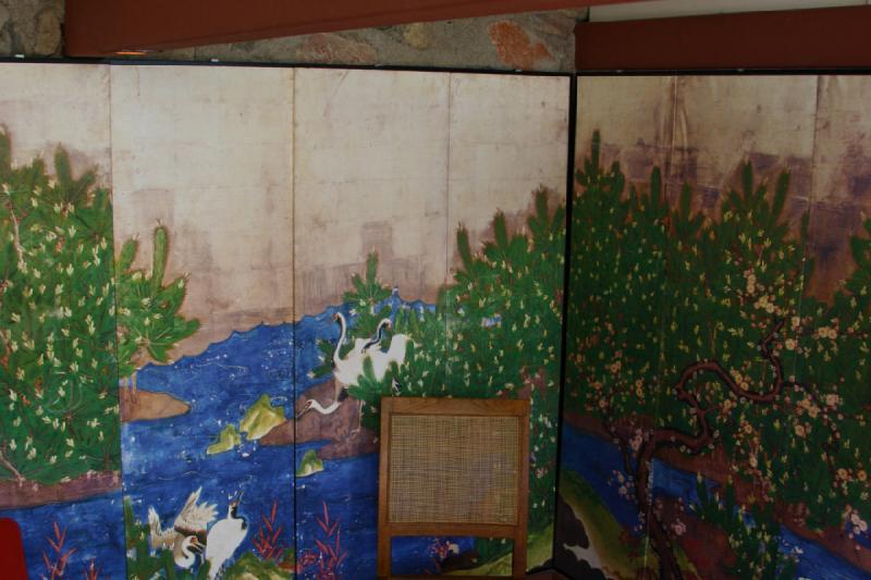 2007-04-14 15:00:14 ** Phoenix, Taliesin West ** Wall painting inside the bed room. 2007-04-14 15:00:14 ** Phoenix, Taliesin West ** Wall painting inside the bed room.