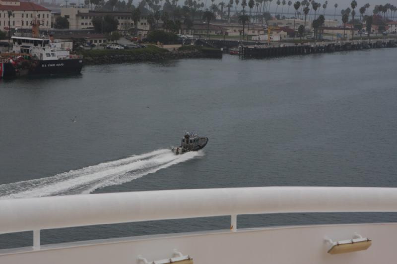 2012-11-17 16:27:35 ** Los Angeles ** Ein Boot der Wasserschutzpolizei, das den Kanal auf und ab fährt.