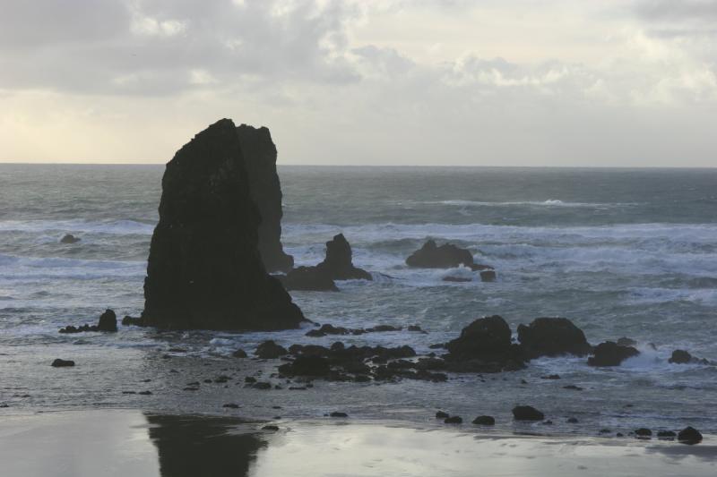 2006-01-28 17:04:36 ** Cannon Beach, Oregon ** Coast of Cannon Beach, Oregon.