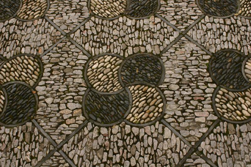 2005-05-05 12:31:34 ** Botanical Garden, Oregon, Portland ** The floor in the entrance of the garden.