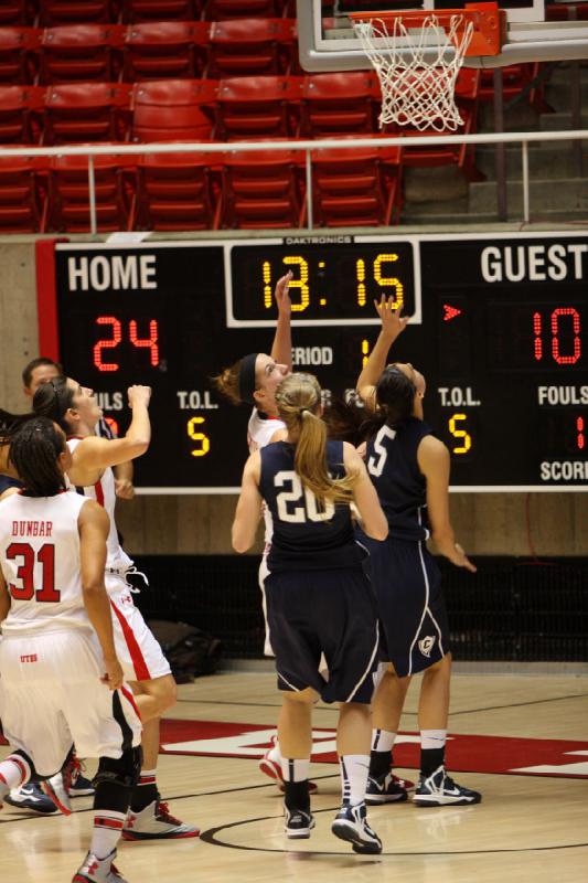 2012-11-01 19:11:16 ** Basketball, Chelsea Bridgewater, Ciera Dunbar, Concordia, Damenbasketball, Michelle Plouffe, Utah Utes ** 