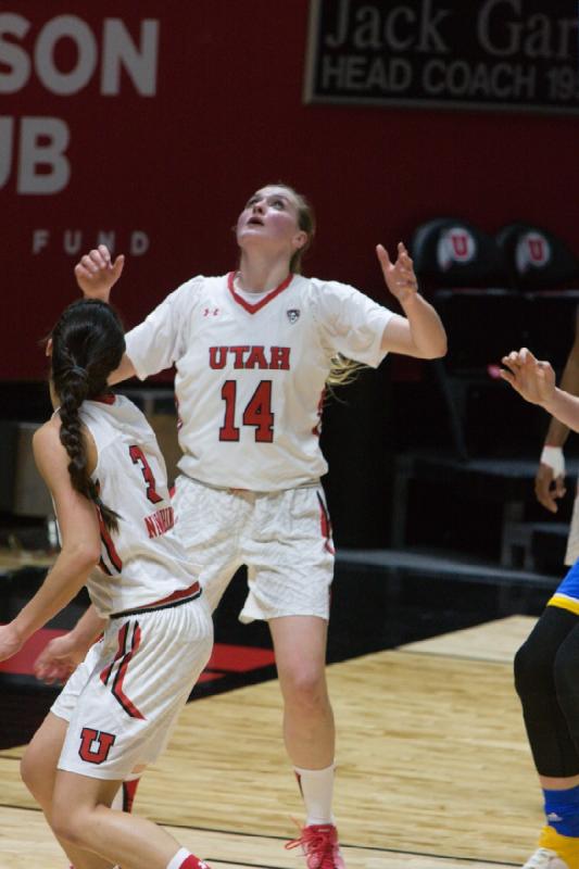 2016-01-31 14:42:10 ** Basketball, Damenbasketball, Malia Nawahine, Paige Crozon, UCLA, Utah Utes ** 