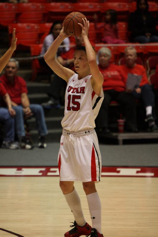 2013-11-01 18:39:33 ** Basketball, Damenbasketball, Michelle Plouffe, University of Mary, Utah Utes ** 