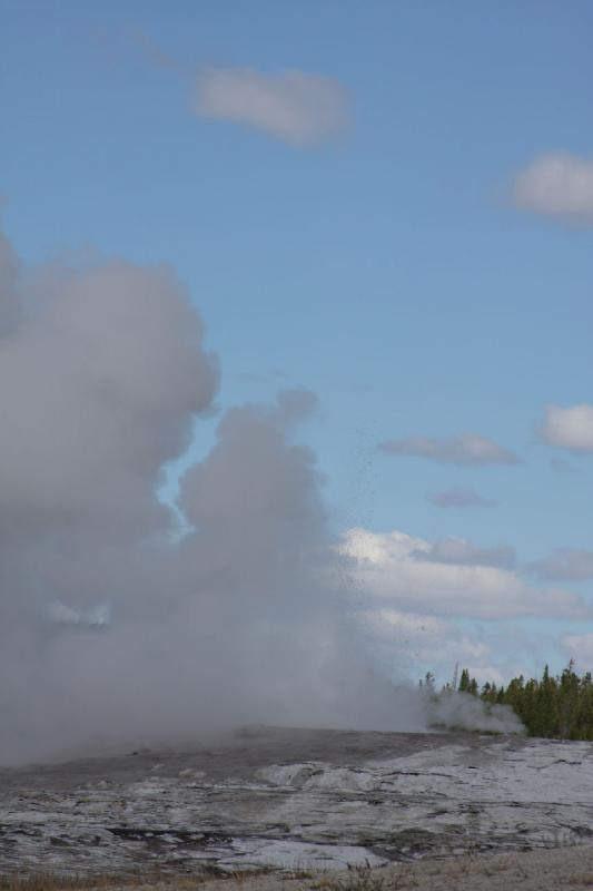 2008-08-15 11:42:26 ** Yellowstone Nationalpark ** Old Faithful.