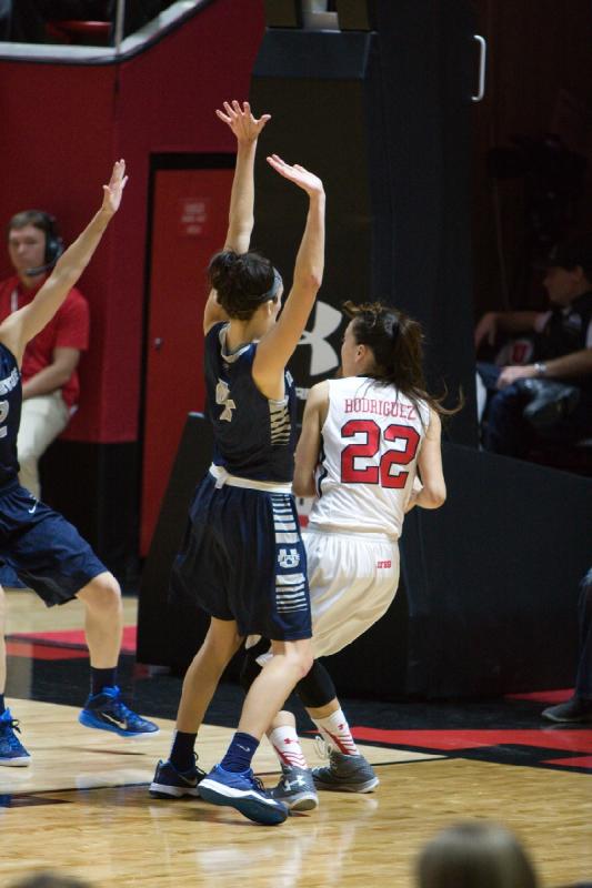 2014-12-03 18:15:16 ** Basketball, Damenbasketball, Danielle Rodriguez, Utah State, Utah Utes ** 