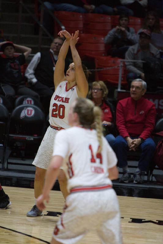 2016-01-02 18:27:32 ** Basketball, Damenbasketball, Katie Kuklok, Paige Crozon, Utah Utes, Washington State ** 