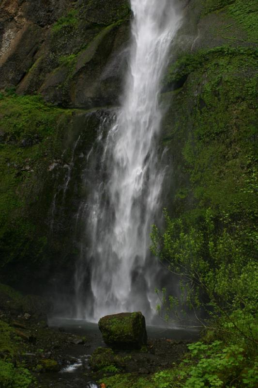 2005-05-06 17:26:22 ** Multnomah Falls ** The upper portion of the Multnomah Falls reaches a little pond before the water continues towards the Columbia river.