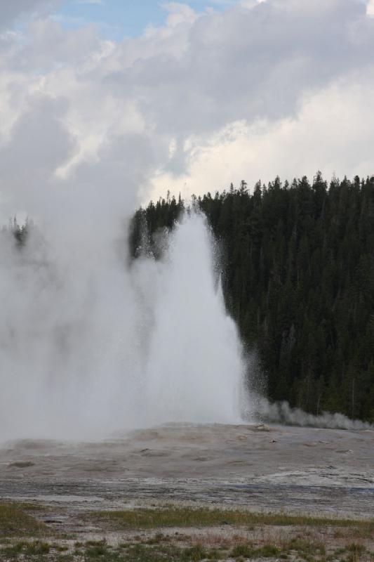 2009-08-03 15:56:58 ** Yellowstone National Park ** 