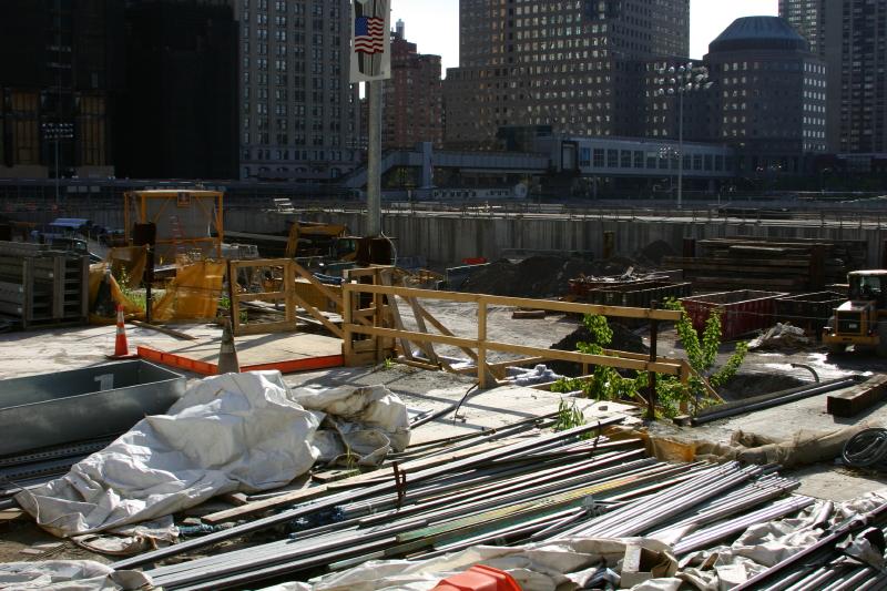 2006-05-07 17:08:58 ** New York ** 'Ground Zero'-Baustelle.